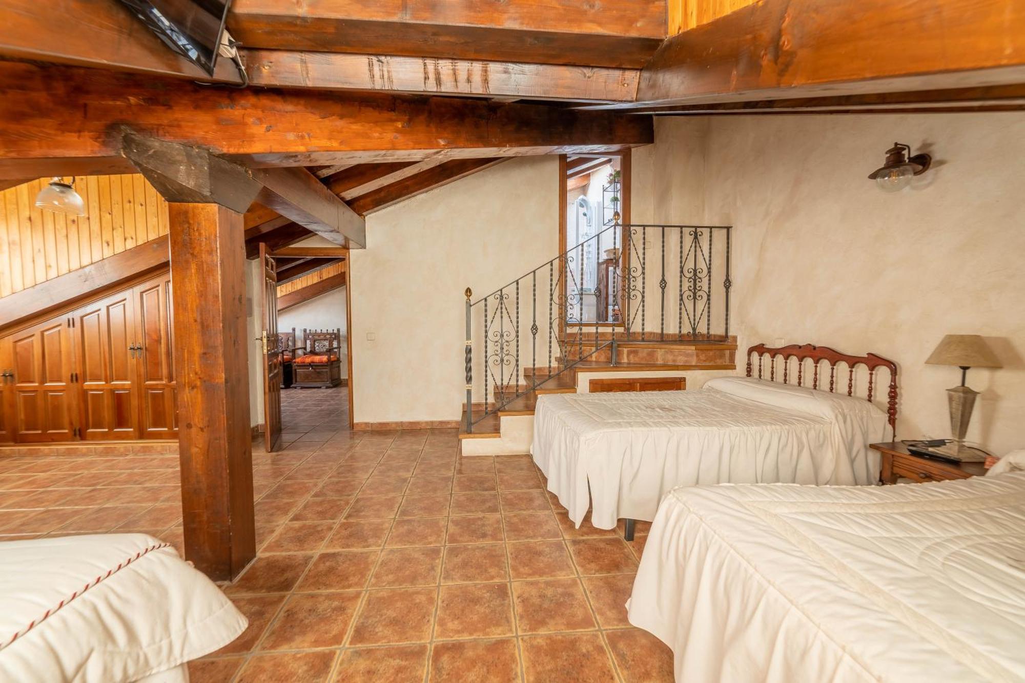Casa Rural Castillo Diempures Cantalojas Exterior foto